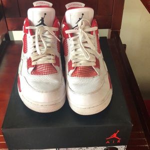 Air Jordan 4 Retro
